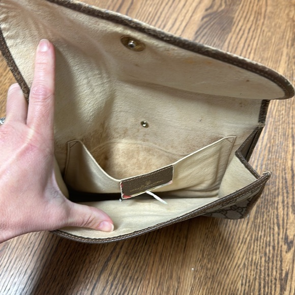 Gucci Beige/Brown GG Supreme Canvas & Leather
Vintage Accessory Edition Clutch - Picture 8 of 9